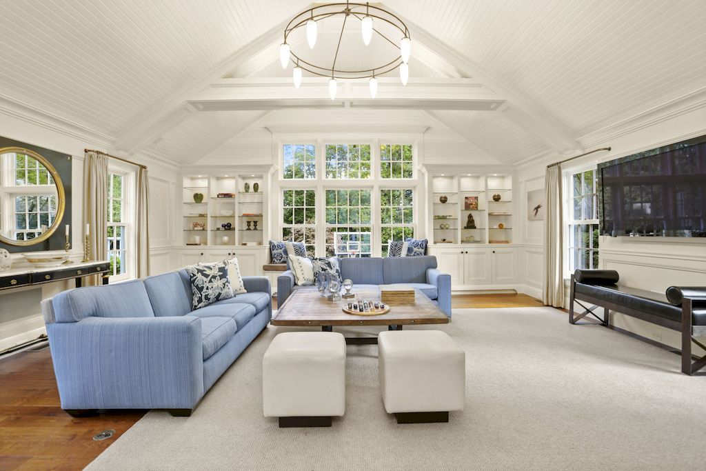 Stunning and Renovated Colonial in Connecticut with Striking Architectural Details on Market for $3,050,000