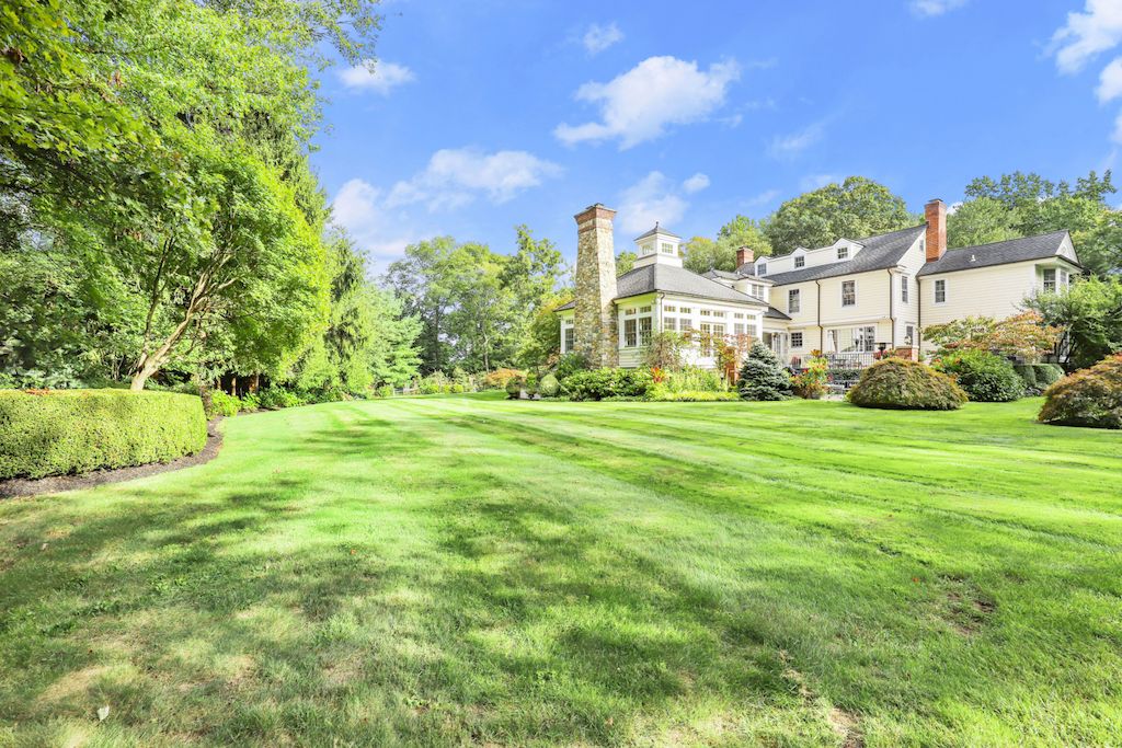 Stunning and Renovated Colonial in Connecticut with Striking Architectural Details on Market for $3,050,000