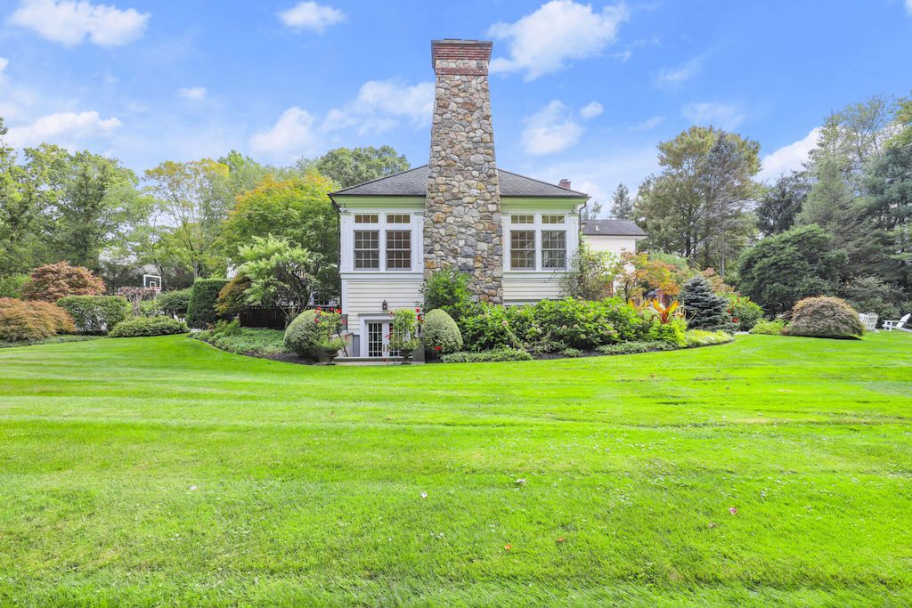 Stunning and Renovated Colonial in Connecticut with Striking Architectural Details on Market for $3,050,000