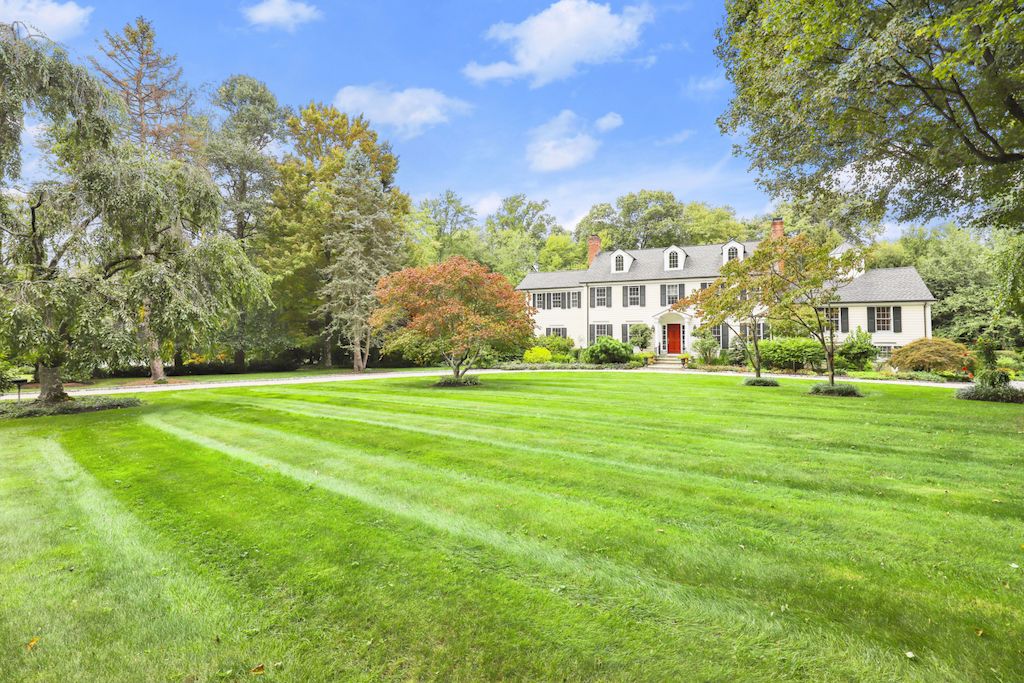 Stunning and Renovated Colonial in Connecticut with Striking Architectural Details on Market for $3,050,000