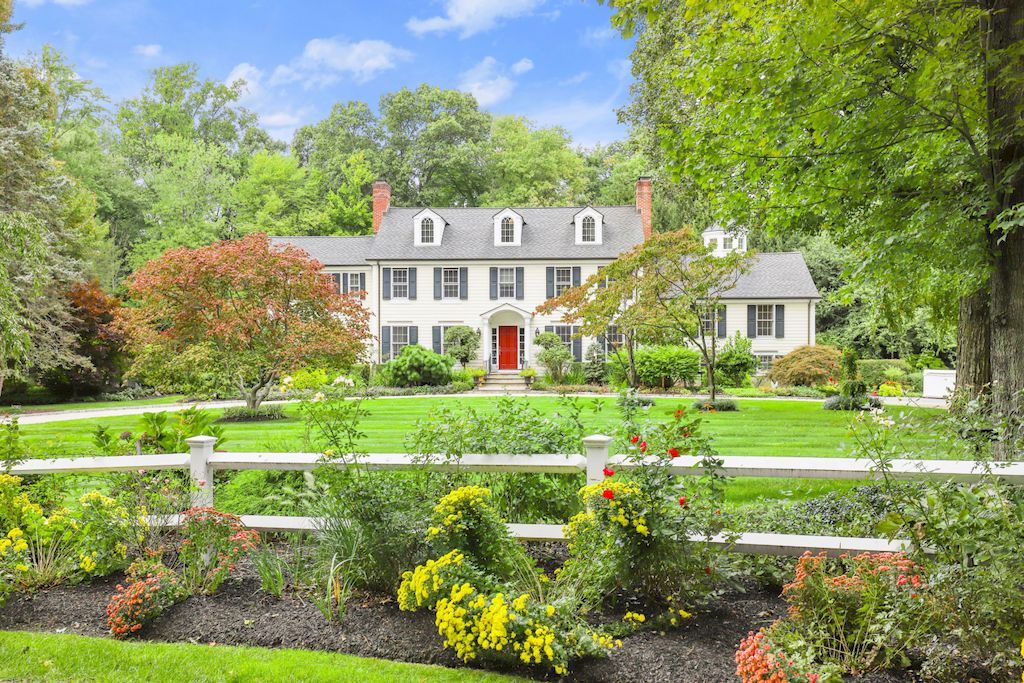 Stunning and Renovated Colonial in Connecticut with Striking Architectural Details on Market for $3,050,000