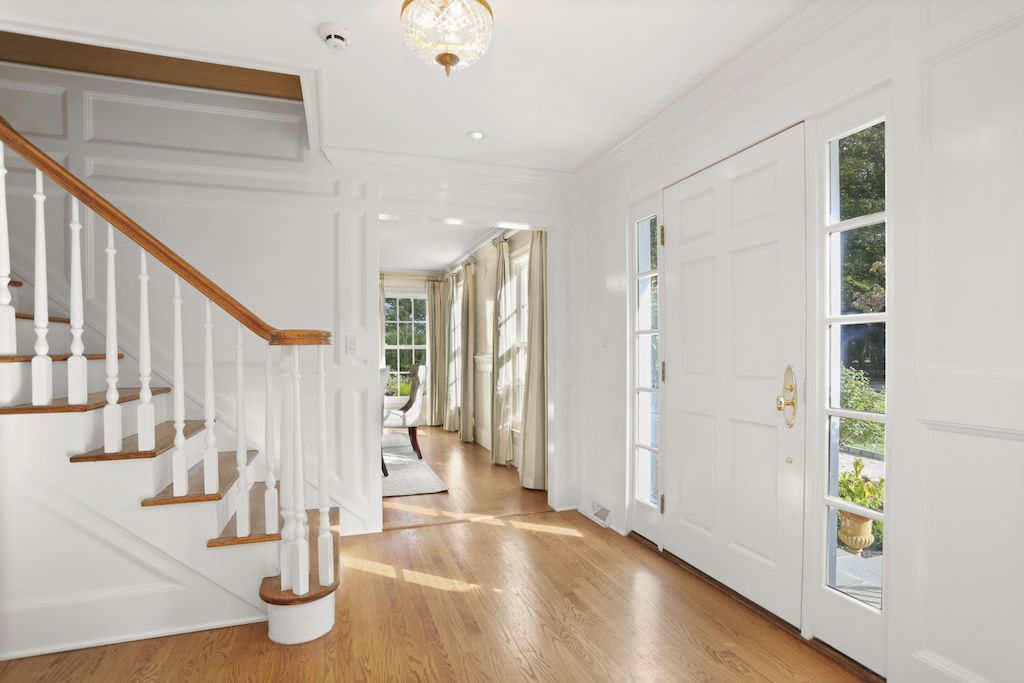 Stunning and Renovated Colonial in Connecticut with Striking Architectural Details on Market for $3,050,000