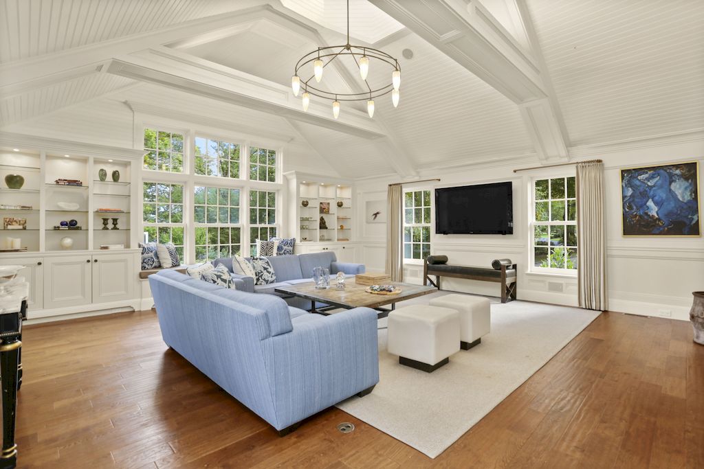 Stunning and Renovated Colonial in Connecticut with Striking Architectural Details on Market for $3,050,000