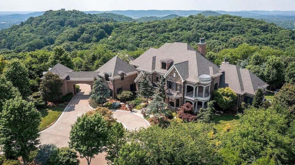 Breathtaking Hilltop Estate with Exquisite Details and Finishes in Tennessee Listed for $8,250,000