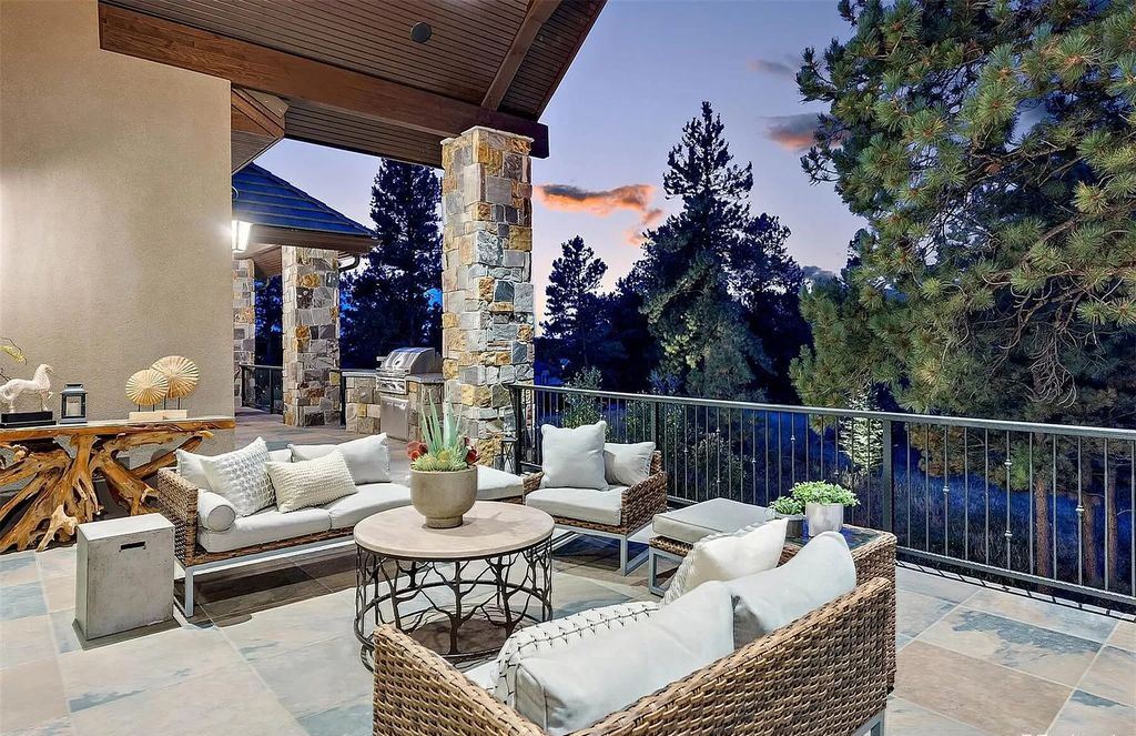 Impressive beautiful home in Colorado offering royal lifestyle hits Market for $3,295,000