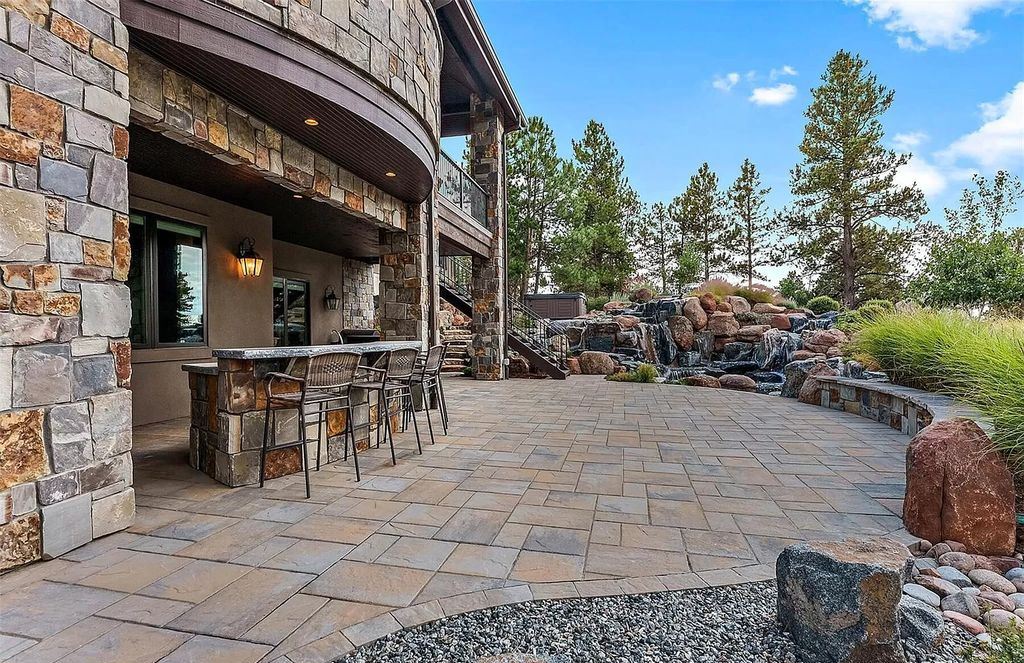 Impressive beautiful home in Colorado offering royal lifestyle hits Market for $3,295,000