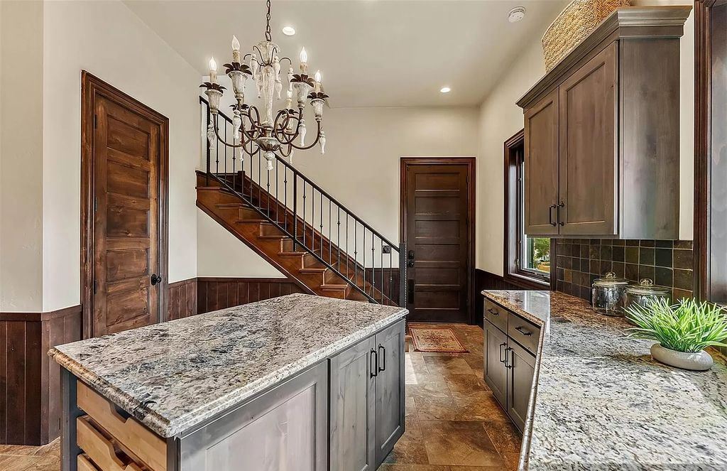 Impressive beautiful home in Colorado offering royal lifestyle hits Market for $3,295,000