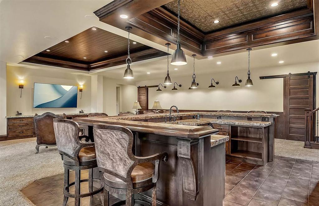 Impressive beautiful home in Colorado offering royal lifestyle hits Market for $3,295,000