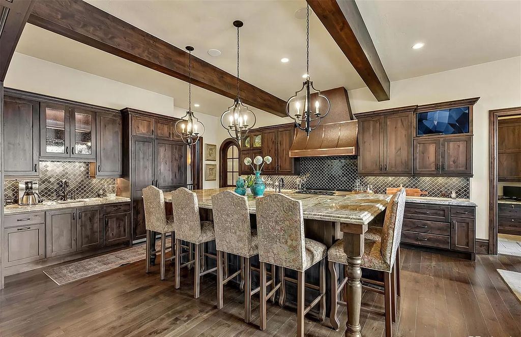 Impressive beautiful home in Colorado offering royal lifestyle hits Market for $3,295,000