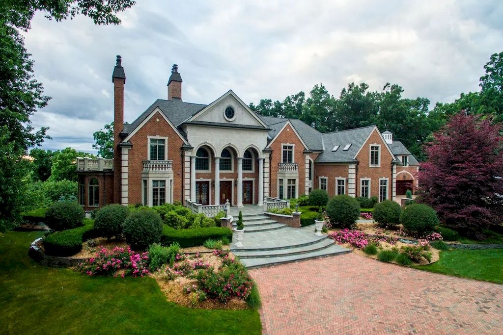 Michigan Palatial and Unique Estate of Sheer Elegance Listed for $4,950,000 