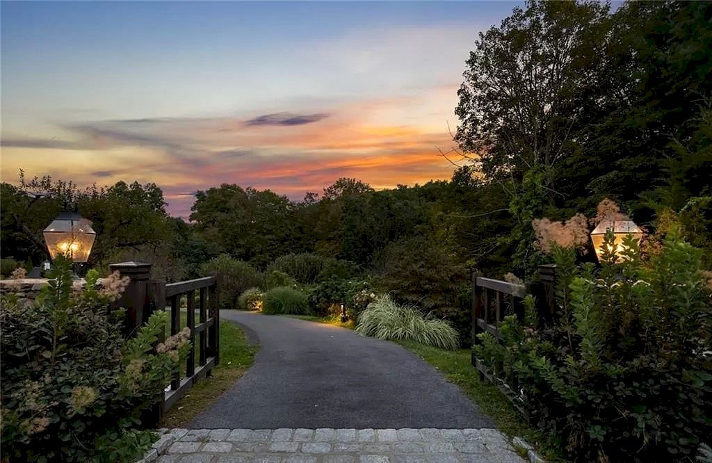 Integrate Contemporary Design and the Warmth of a New England Home in this Connecticut $4,225,000 Masterfully Renovated Residence  