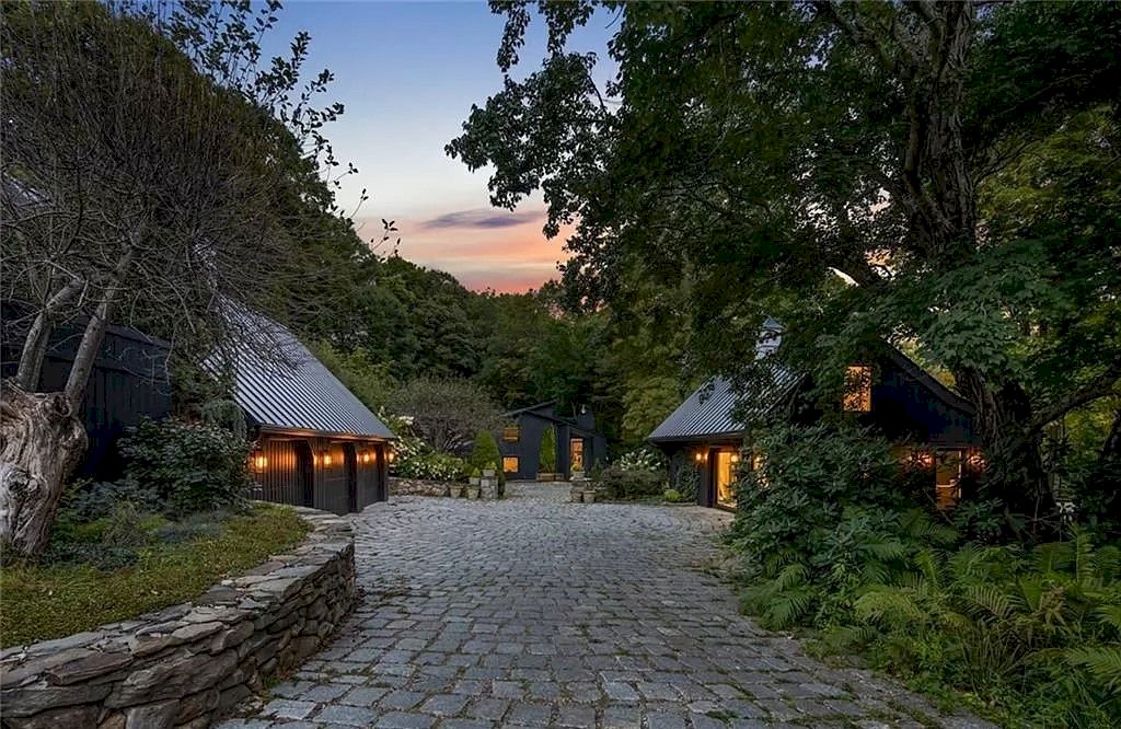 Integrate Contemporary Design and the Warmth of a New England Home in this Connecticut $4,225,000 Masterfully Renovated Residence