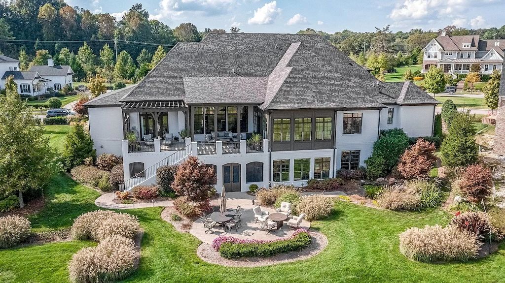 Beautifully Custom Built Home on Quiet Cul-de-sac in Tennessee Hits Market for $3,600,000