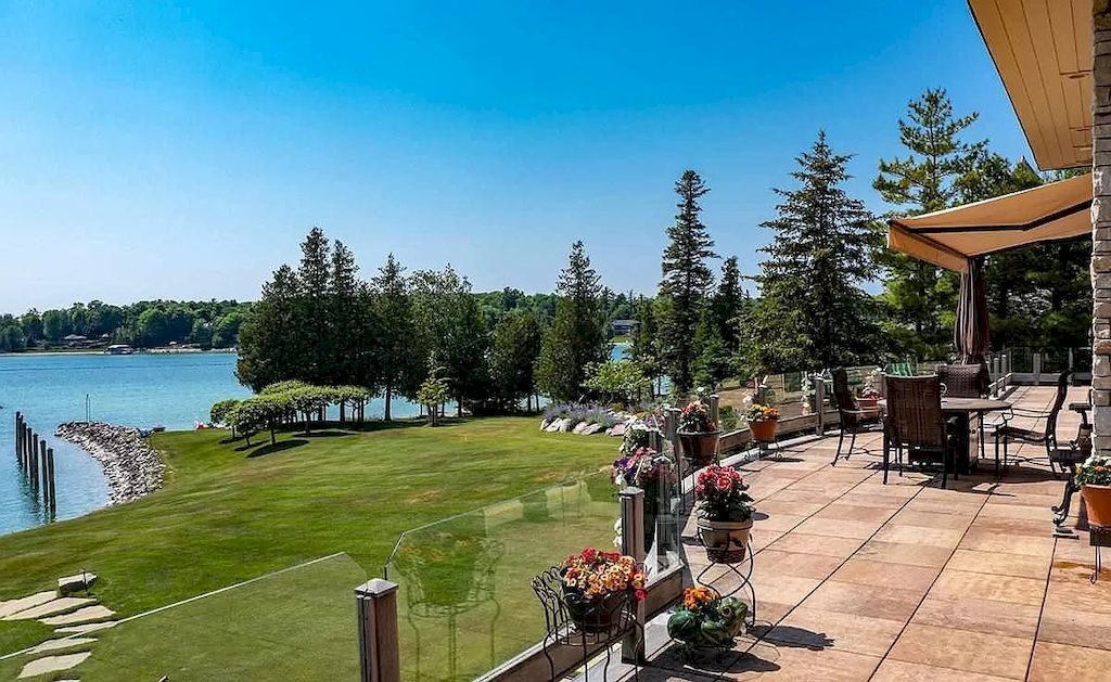 Grand Estate Overlooks Charming Oyster Bay, Michigan Priced at $4,295,000