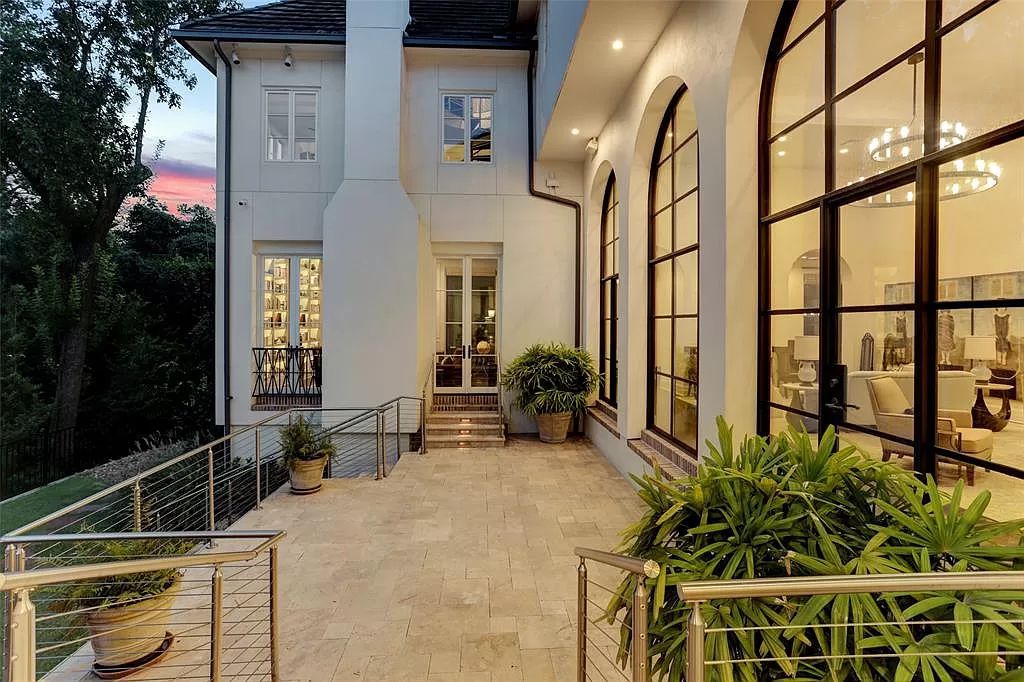 The Home in Houston is an exquisite estate where the classic French inspiration meets effortless modern living now available for sale. This home located at 59 Tiel Way, Houston, Texas