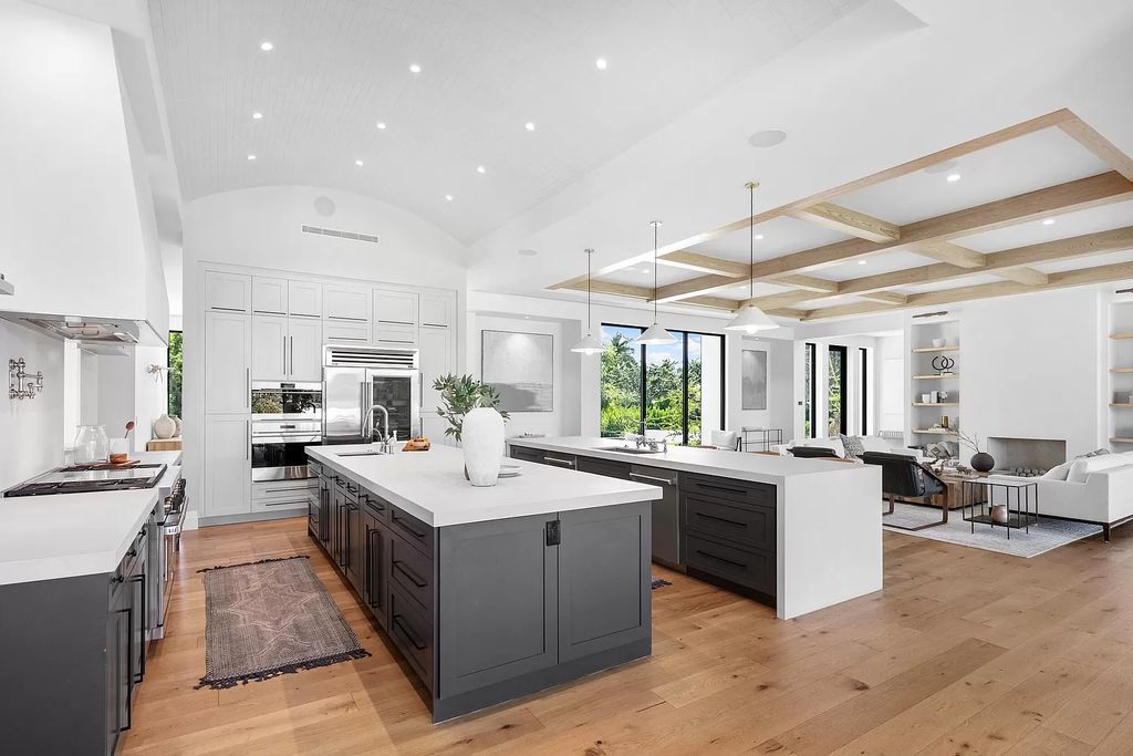 An-Impeccable-New-Contemporary-Home-in-Delray-Beach-offered-at-10000000-10