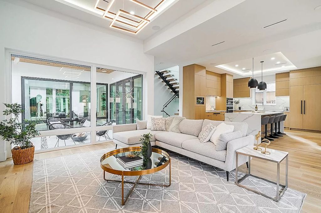 Brand-New-Home-in-North-Vancouver-with-Inspiring-Design-Ideas-Hits-Market-for-C3298000-10