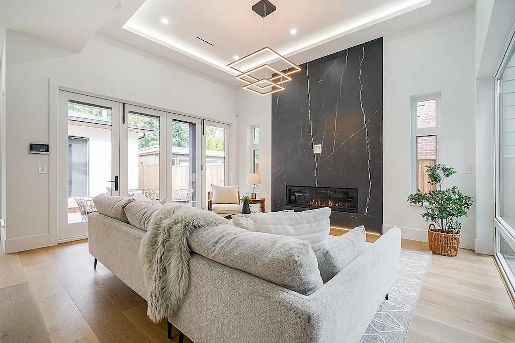 Brand-New-Home-in-North-Vancouver-with-Inspiring-Design-Ideas-Hits-Market-for-C3298000-2