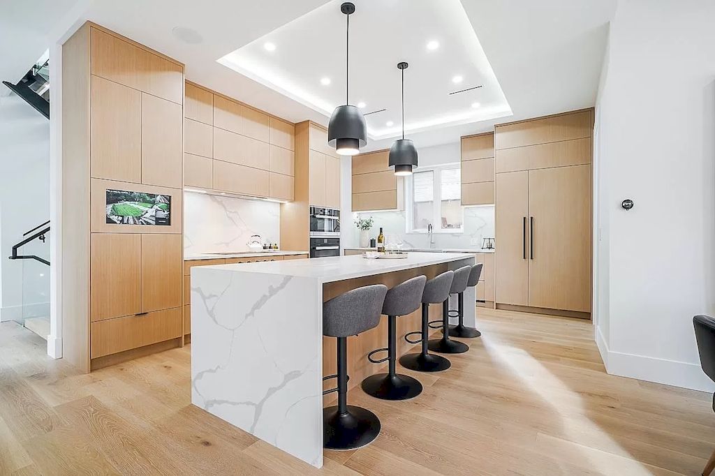 Brand-New-Home-in-North-Vancouver-with-Inspiring-Design-Ideas-Hits-Market-for-C3298000-23