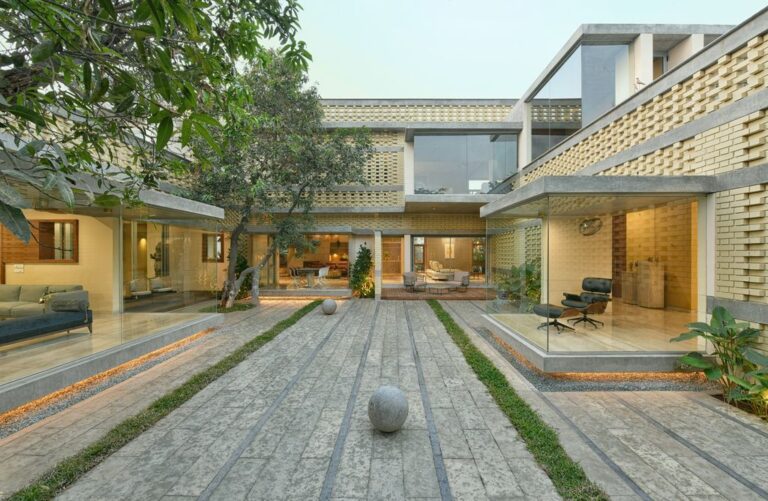 Brick Mask House, spacious luxury retirement home by Spacefiction Studio