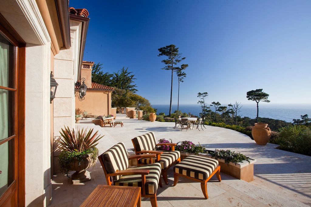 California-World-Class-Mediterranean-Villa-in-Pebble-Beach-Seeking-for-22950000-6