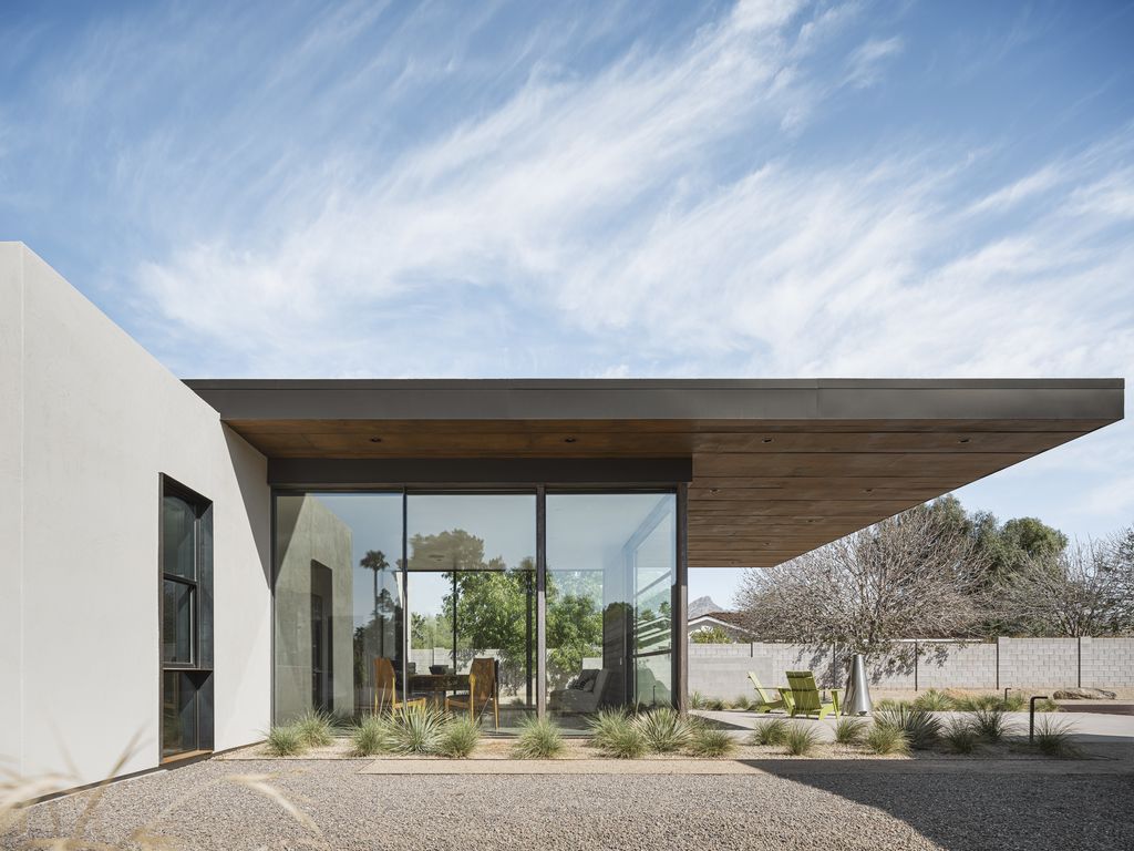 CasiTa-house-stunning-modern-guesthouse-in-Phoenix-by-The-Ranch-Mine-1