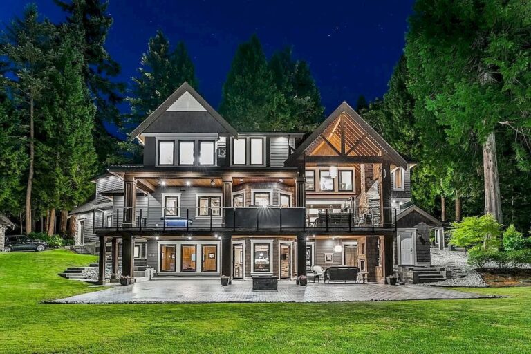 Luxurious Gated Aspen-Inspired Estate with Exceptional Design and Quality in South Surrey’s Elgin Neighborhood