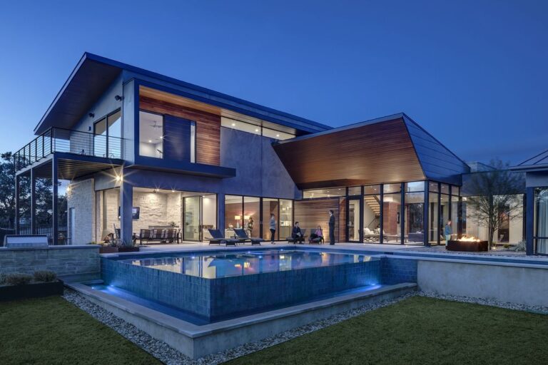 Control/Shift House, a Modern Luxury House by Matt Fajkus Architecture