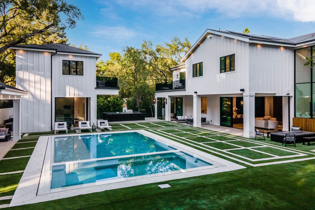 The Home in Encino is a breathtaking and awe inspiring new construction masterpiece affords the finest luxury experience now available for sale. This home located at 4565 Encino Ave, Encino, California