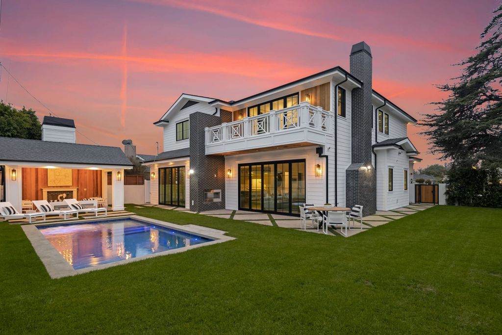 Experience-An-Unprecedented-Level-of-Design-in-4295000-New-Construction-Home-in-Los-Angeles-1