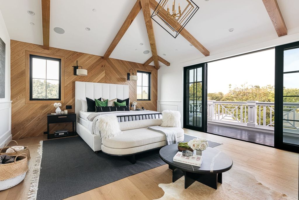 The Home in Los Angeles is a new construction modern farmhouse showcases the epitome of a coastal California lifestyle now available for sale. This home located at 8000 Dunbarton Ave, Los Angeles, California