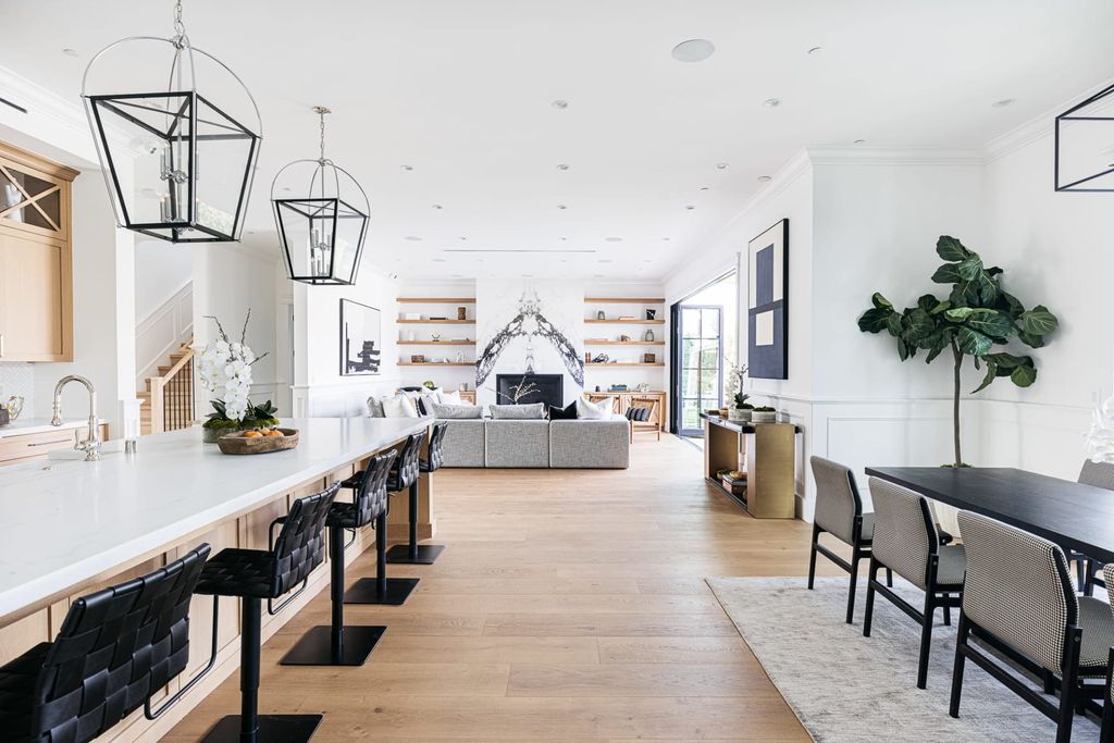 The Home in Los Angeles is a new construction modern farmhouse showcases the epitome of a coastal California lifestyle now available for sale. This home located at 8000 Dunbarton Ave, Los Angeles, California