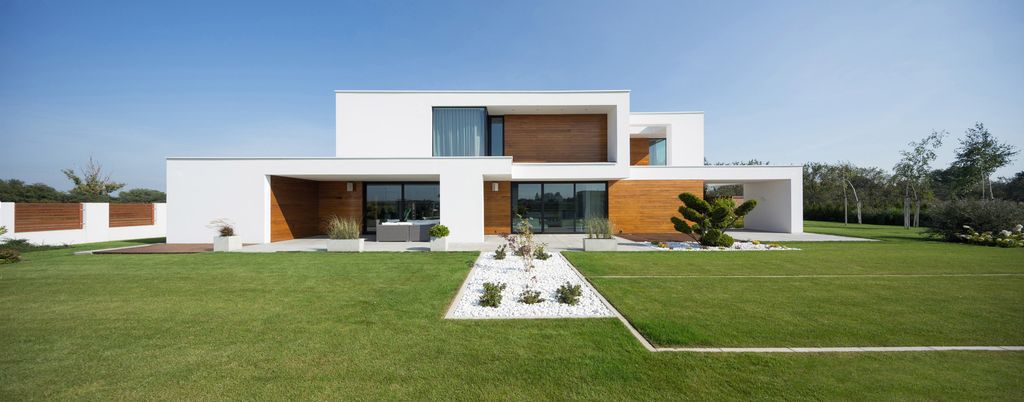 House-with-Niches-Combines-Elegant-White-Blocks-by-RS-Robert-Skitek-2