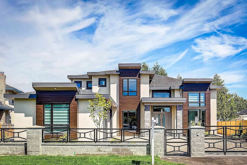 The Luxurious Modern Home in Richmond is a quality custom built home now available for sale. This home is located at 10491 Aintree Cres, Richmond, BC V7A 3T7, Canada