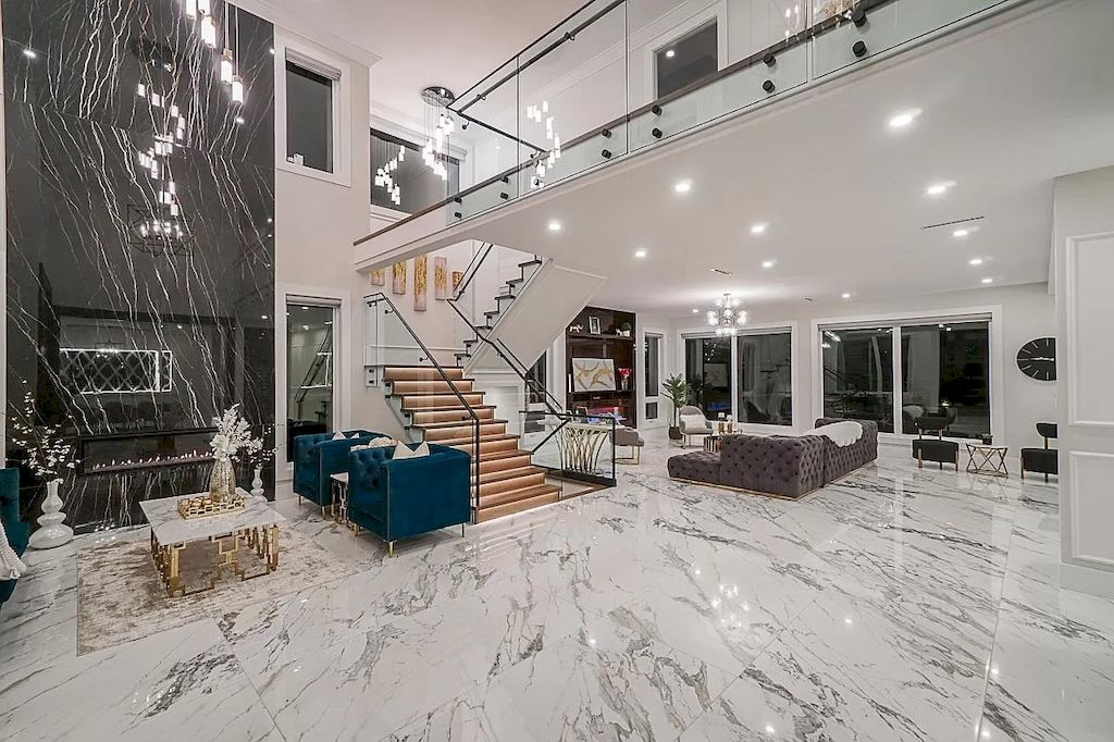 Listing-for-C3398000-Impressive-Modern-Surrey-Mansion-Offers-Functional-amp-Luxurious-Living-27