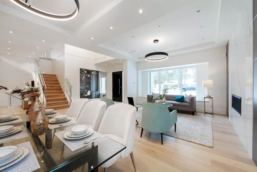 Luxury-Inspiration-Abounds-in-This-C4288000-Elegant-House-in-Burnaby-15_result