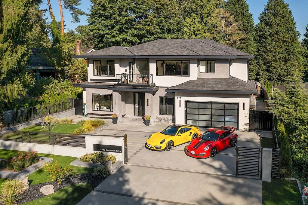 The Elegant House in Burnaby has timeless & functional design now available for sale. This home is located at 8282 Burnlake Dr, Burnaby, BC V5A 3K9, Canada