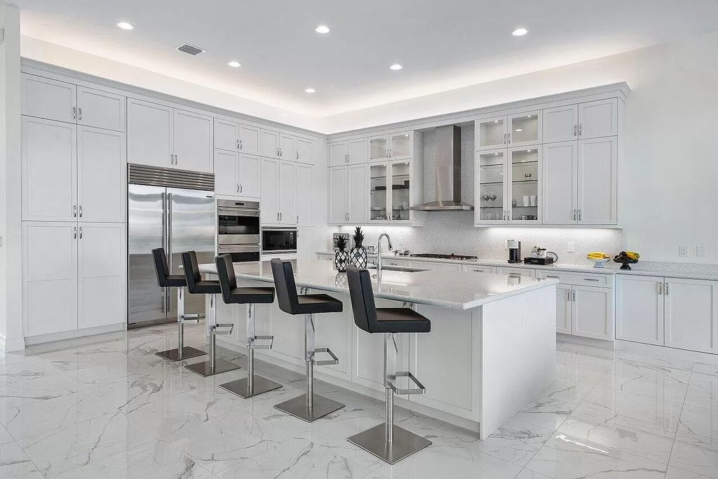 New-Transitional-Contemporary-Home-with-Lake-View-in-Boca-Raton-offered-at-3500000-25