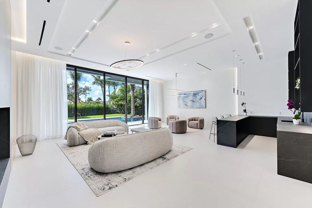 Newly-Completed-Modern-Luxury-Home-in-Boca-Raton-hits-Market-for-6195000-7