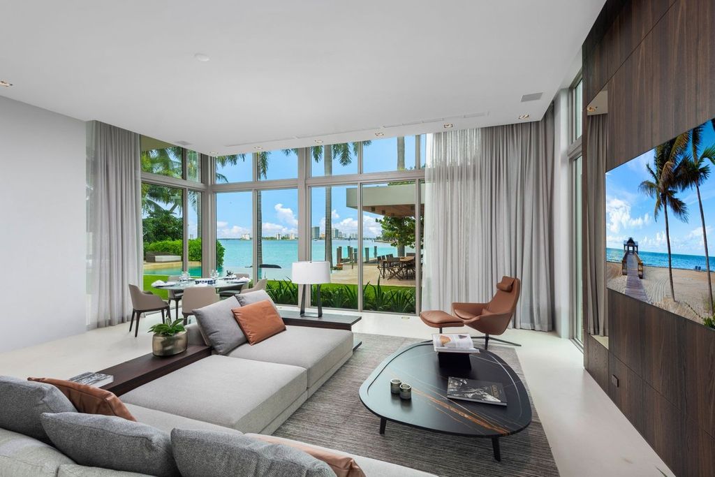 Prestigious-North-Bay-Road-Modern-Waterfront-Home-in-Miami-Beach-hits-Market-for-42000000-13