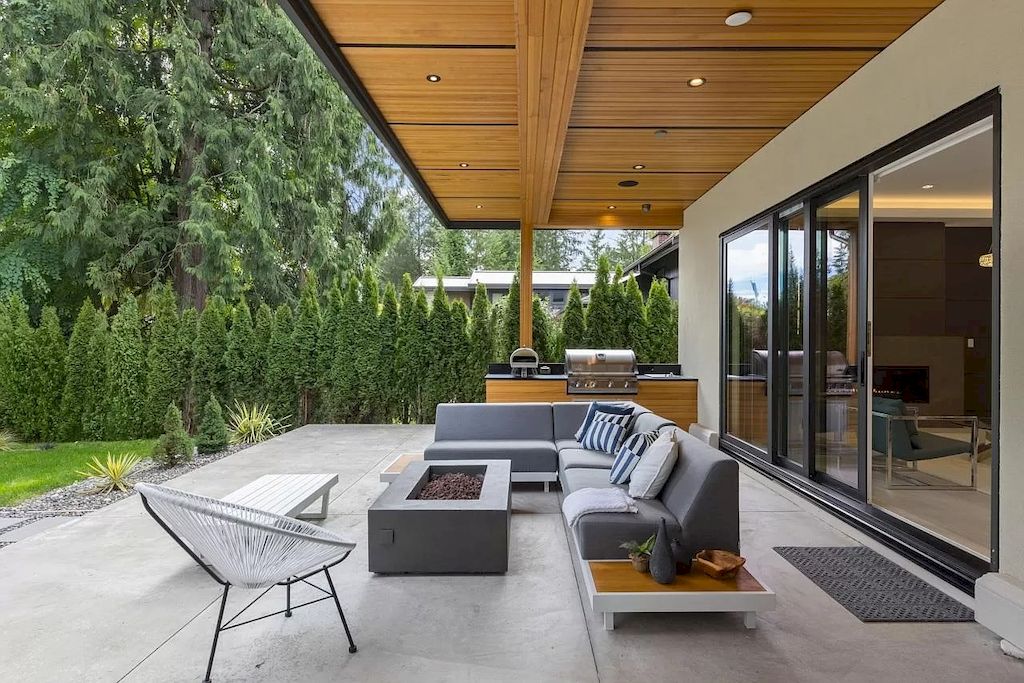 Spacious-and-Thoughtfully-Designed-House-in-North-Vancouver-Lists-for-C3980000-4