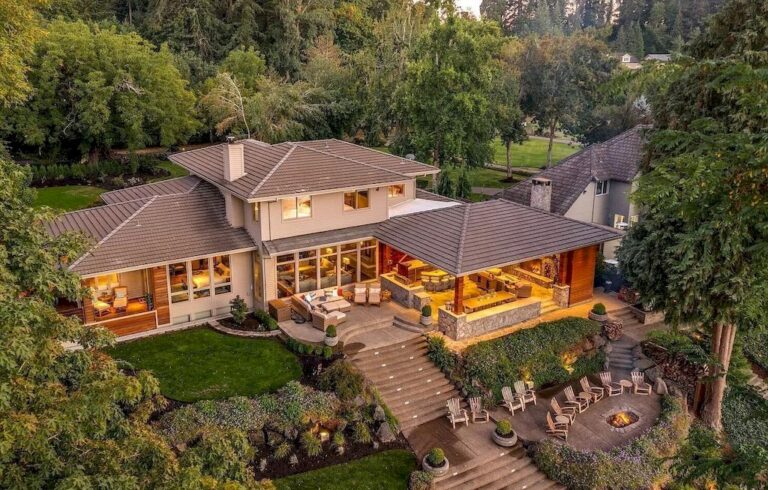 Stunning River House in Oregon Designed with a Vacation-like Feel Priced at  $4,500,000