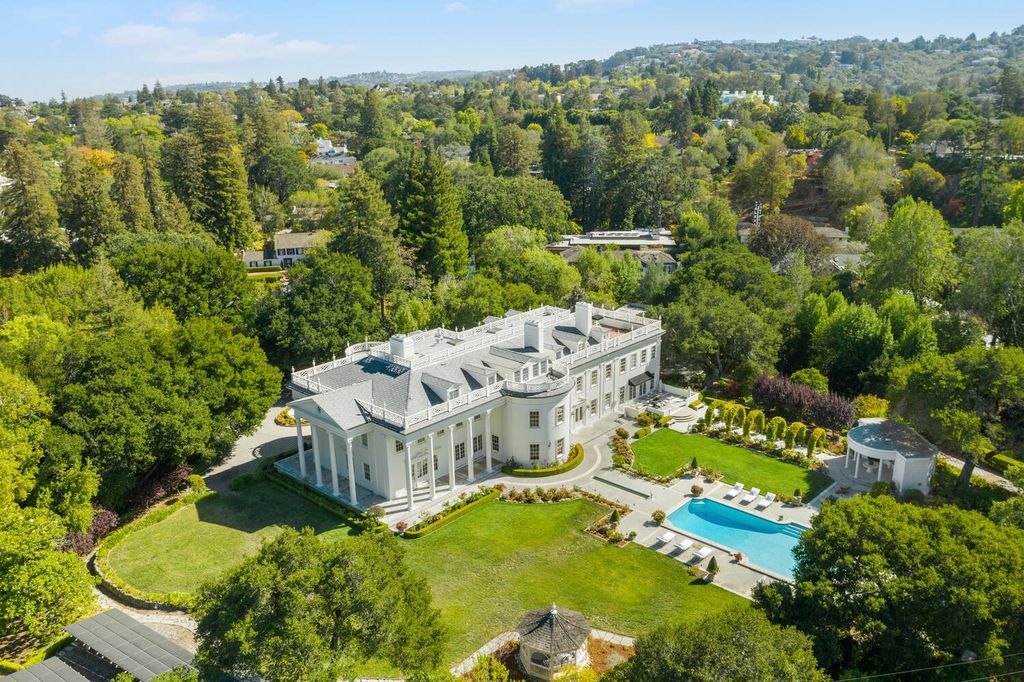 The-Historic-Mansion-Western-White-House-in-Hillsborough-comes-to-Market-at-25000000-31