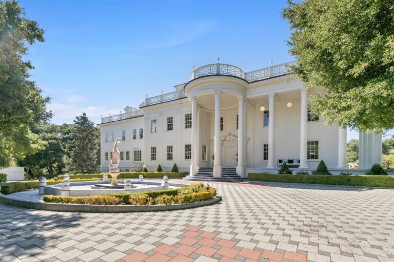 Historic Grandeur at Hillsborough's 'Western White House'