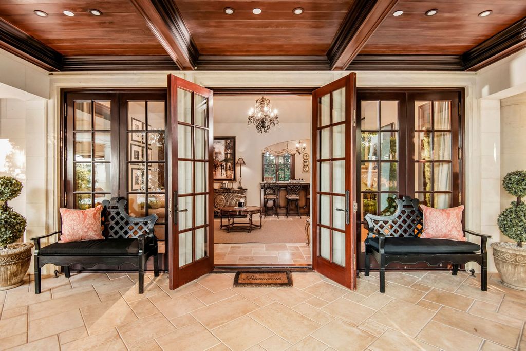 This-32000000-Classic-French-Chateau-in-Calabasas-is-A-World-of-Luxury-and-Quality-26