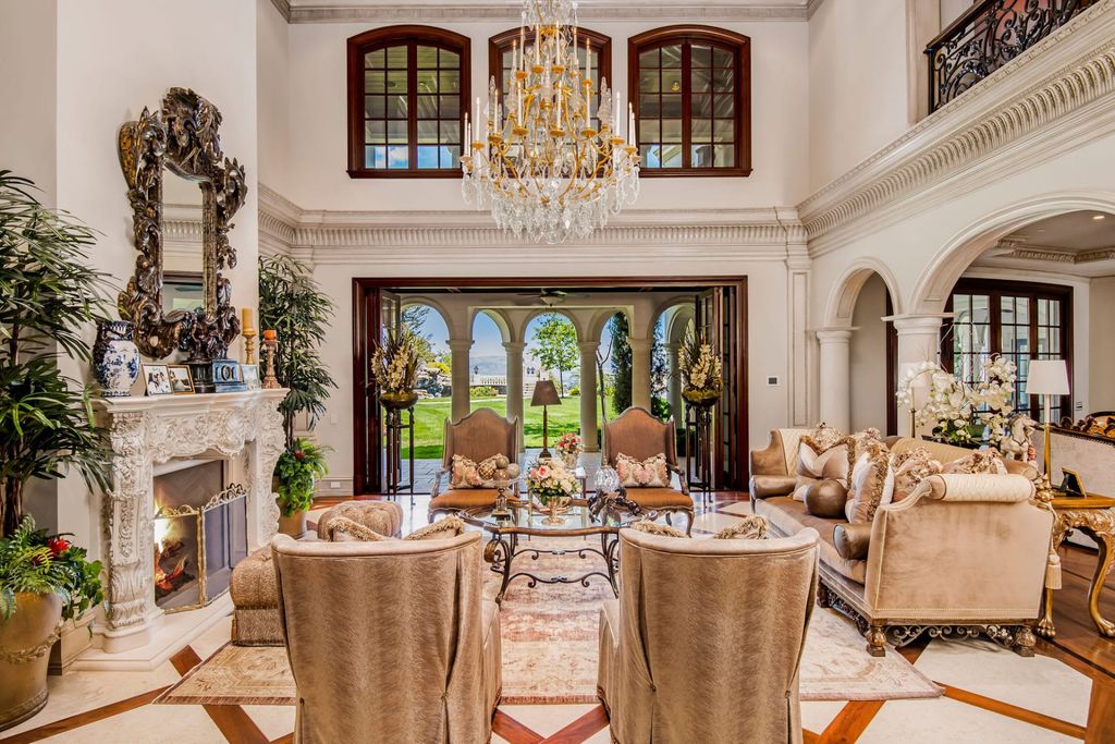 This-32000000-Classic-French-Chateau-in-Calabasas-is-A-World-of-Luxury-and-Quality-7