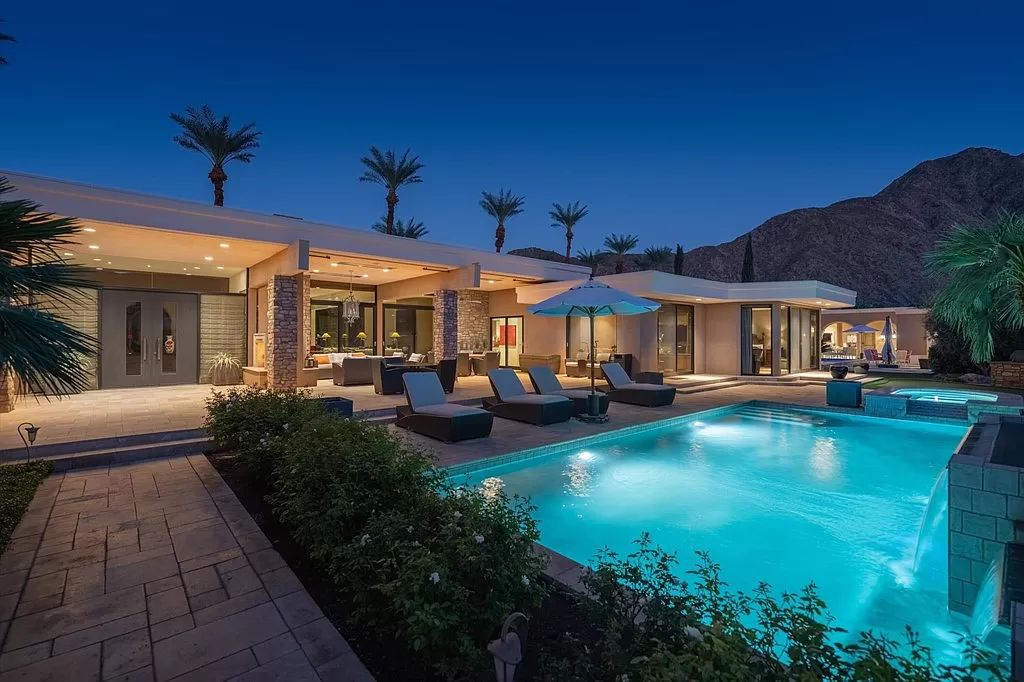 This-8500000-Home-in-Indian-Wells-features-Beautiful-Fairway-and-Mountain-Views-1