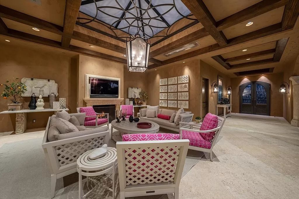 This-8500000-Home-in-Indian-Wells-features-Beautiful-Fairway-and-Mountain-Views-6
