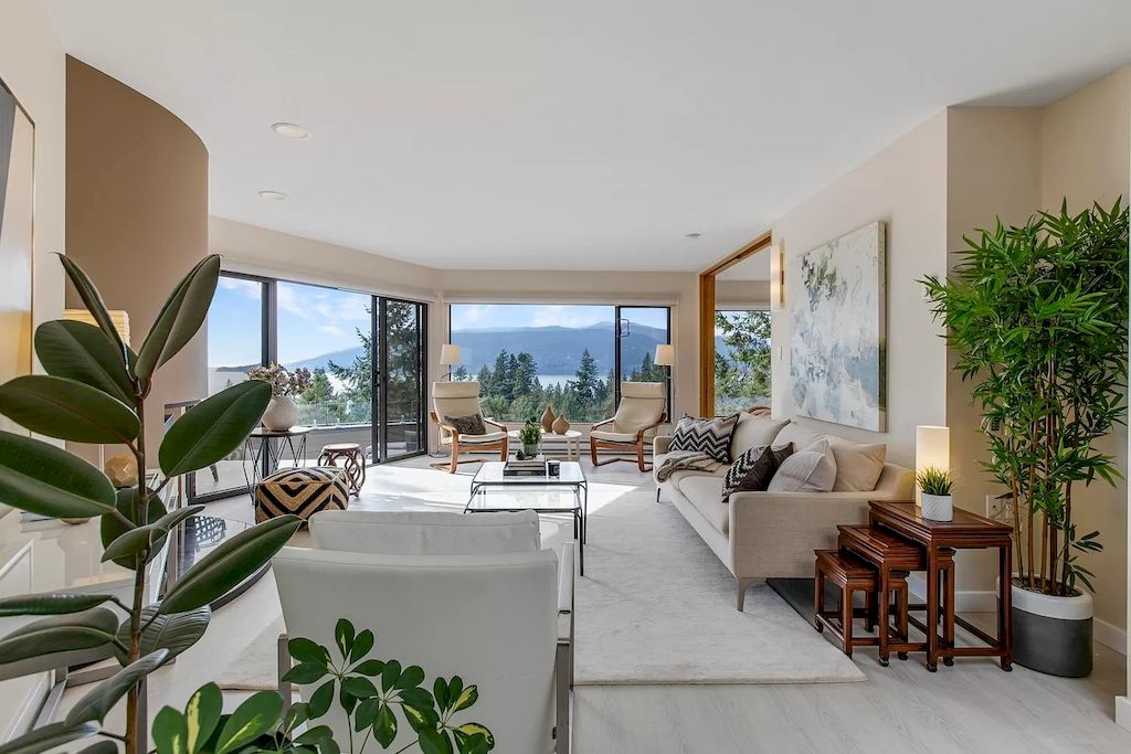 This-C3268000-Amazing-House-in-West-Vancouver-Built-in-a-Dramatic-Landscape-23