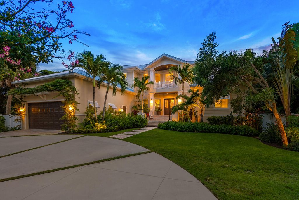 The Home in Sarasota located on the north end of Siesta Key and nestled among lush tropical landscaping with resort style pool now available for sale. This home located at 880 Siesta Dr, Sarasota, Florida